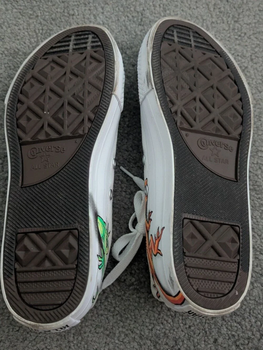 Youth Lizard Converse Sneakers